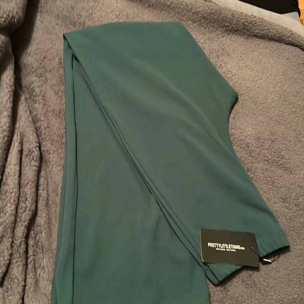 Green wide leg pants